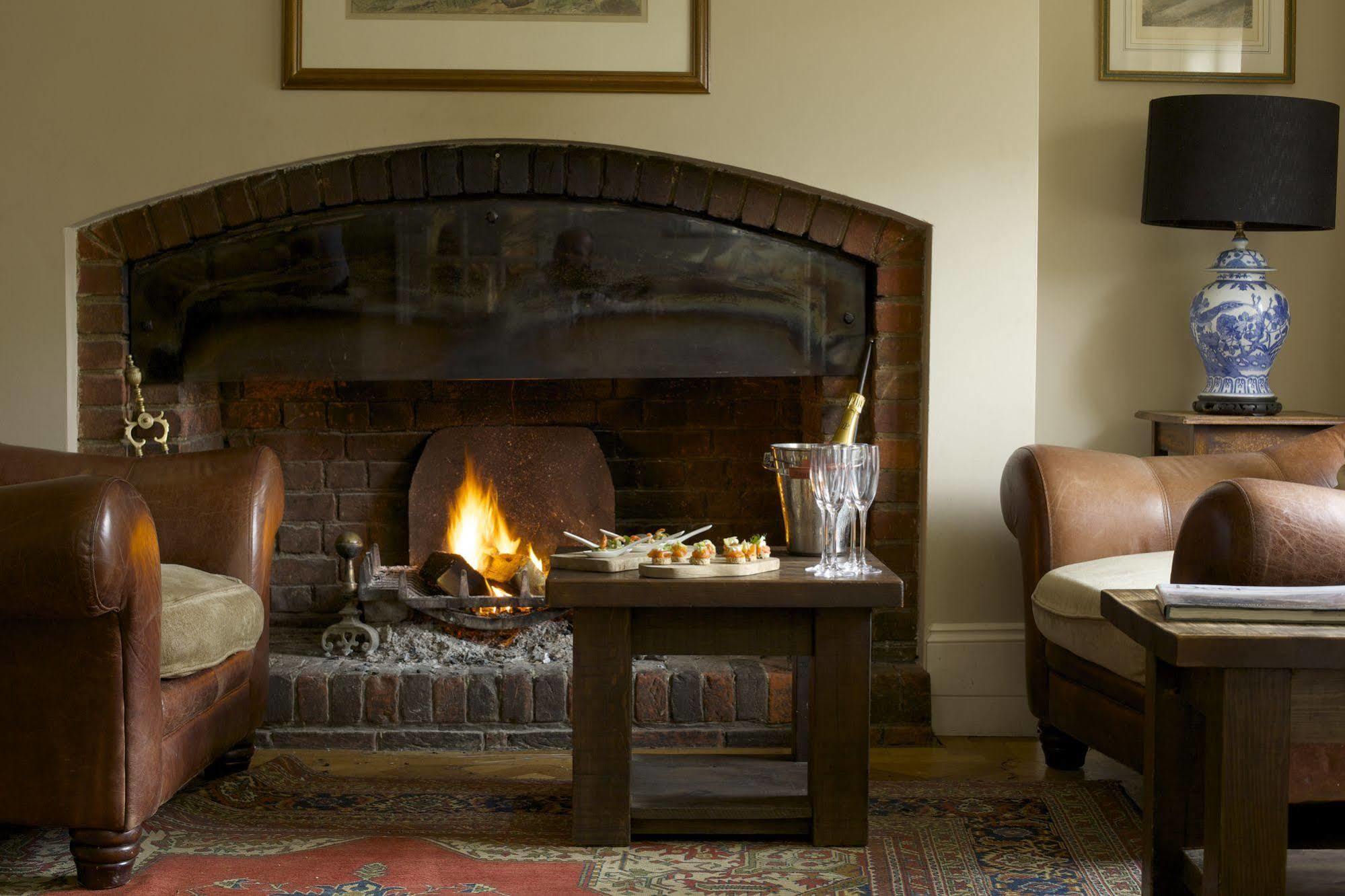 The Royal Oak, Yattendon Frilsham Dış mekan fotoğraf