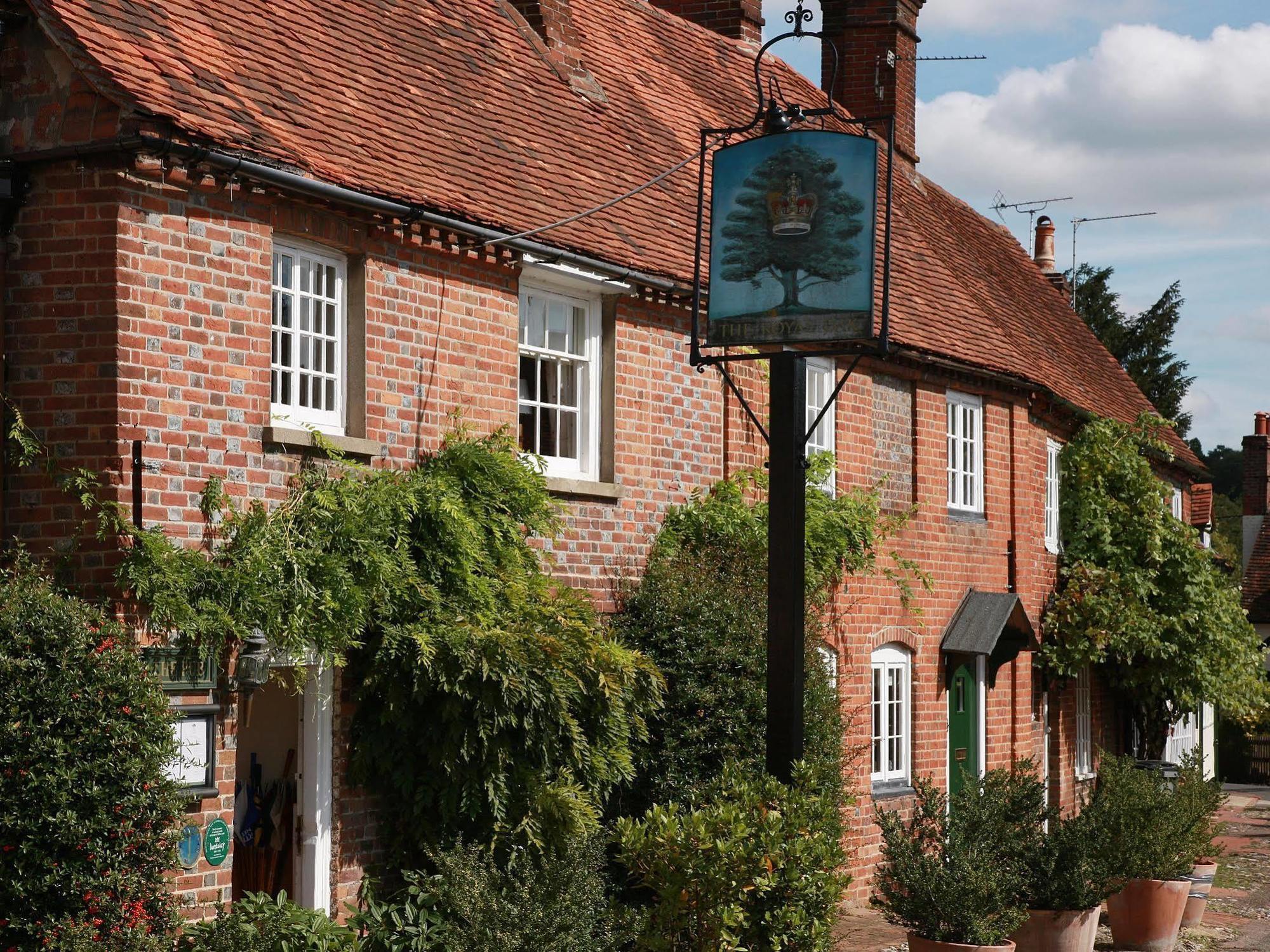 The Royal Oak, Yattendon Frilsham Dış mekan fotoğraf
